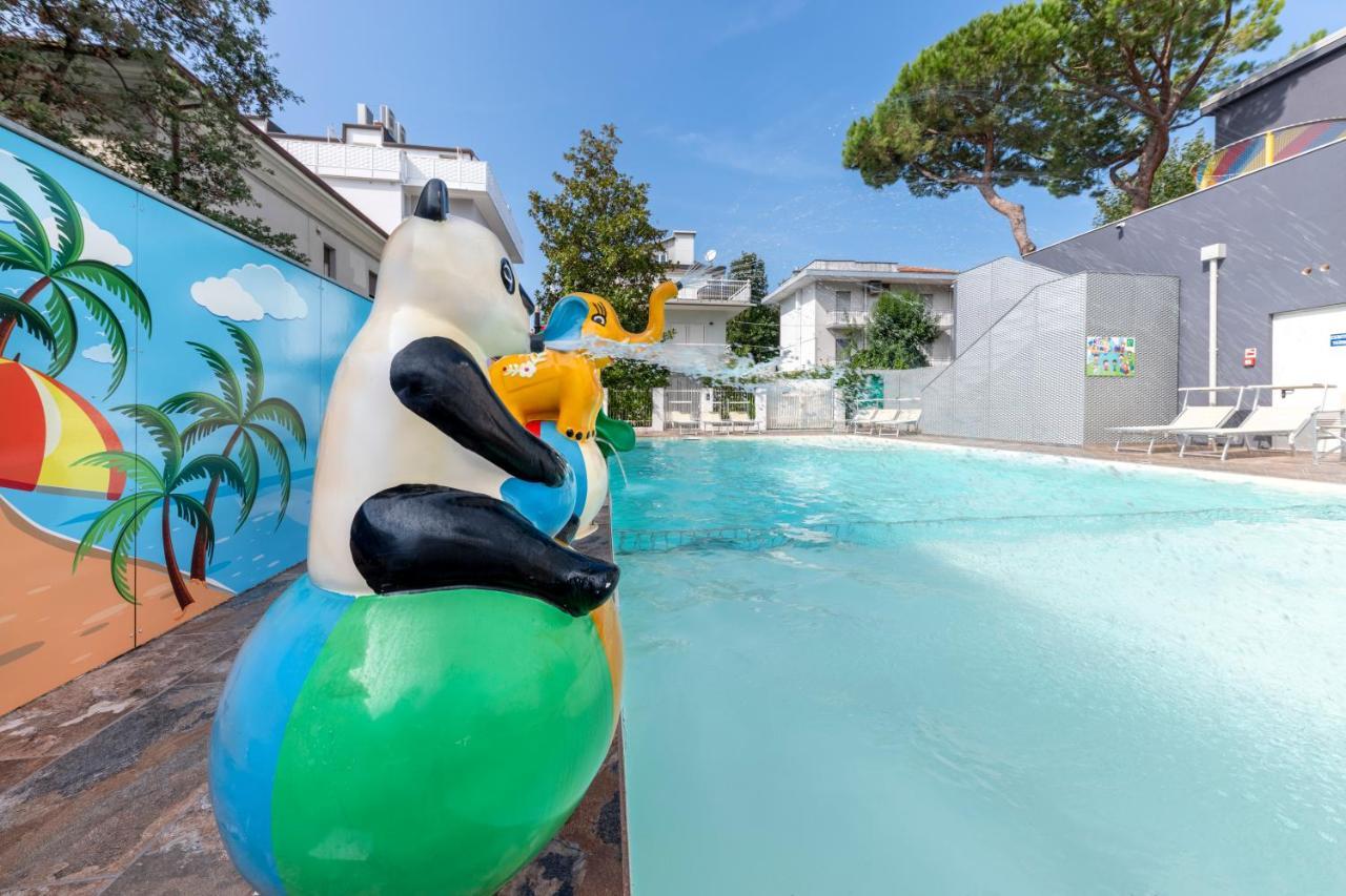 Residence Filmare Riccione Zewnętrze zdjęcie